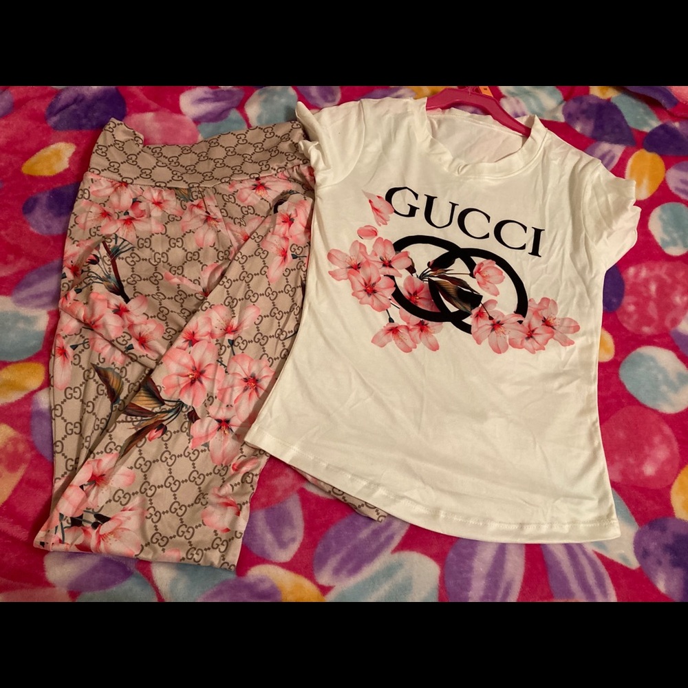 NO OFFERS New Excersise Set S-M White and Pink